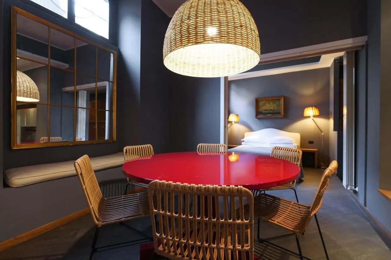 Elegant Medici Apt Milan