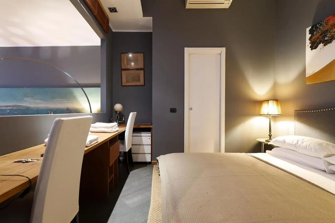 Elegant Medici Apt Milan Italy