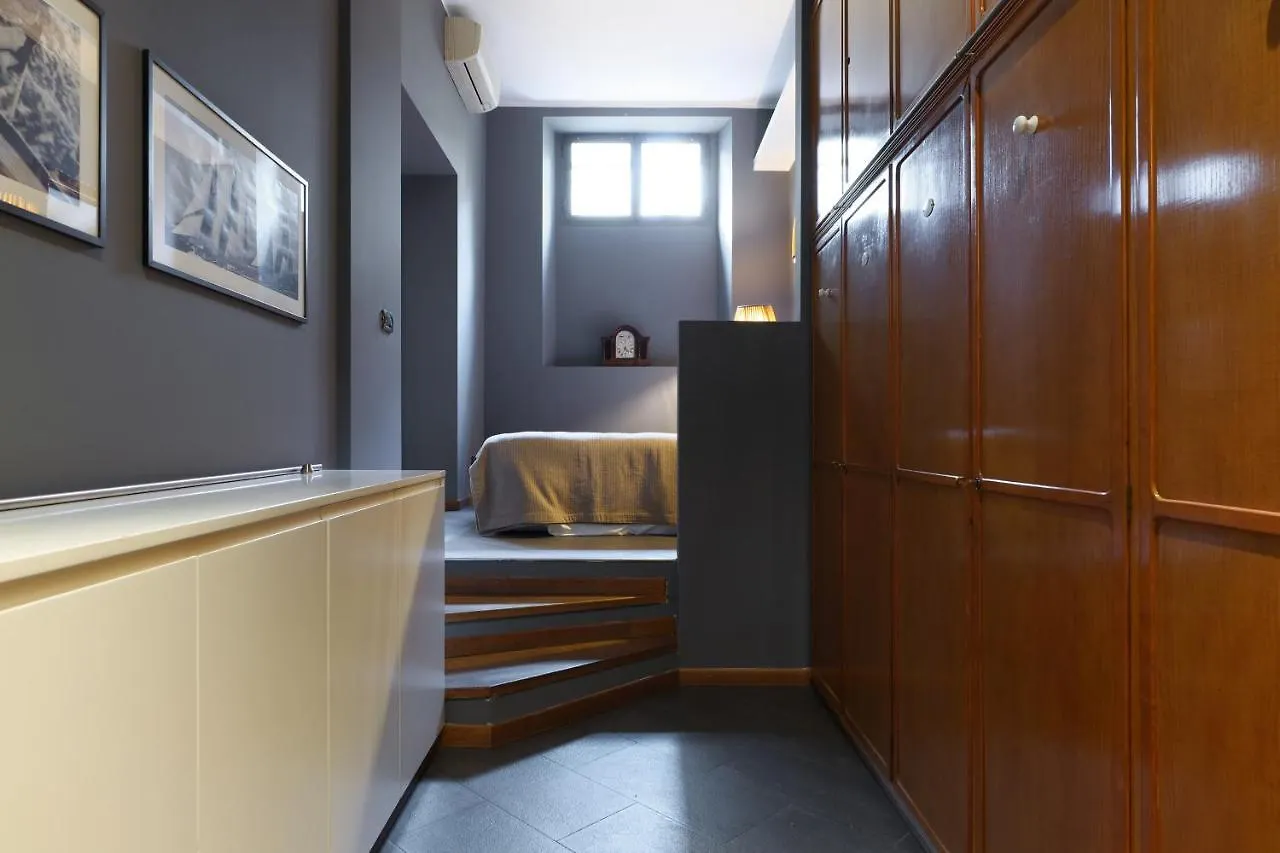 Elegant Medici Apt Milan 0*,  Italy