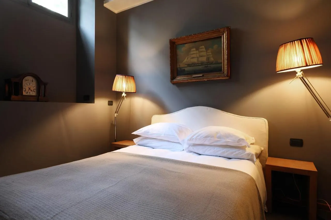 Apartment Elegant Medici Apt Milan