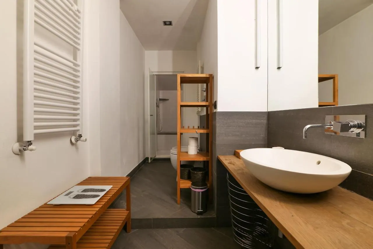 Apartment Elegant Medici Apt Milan